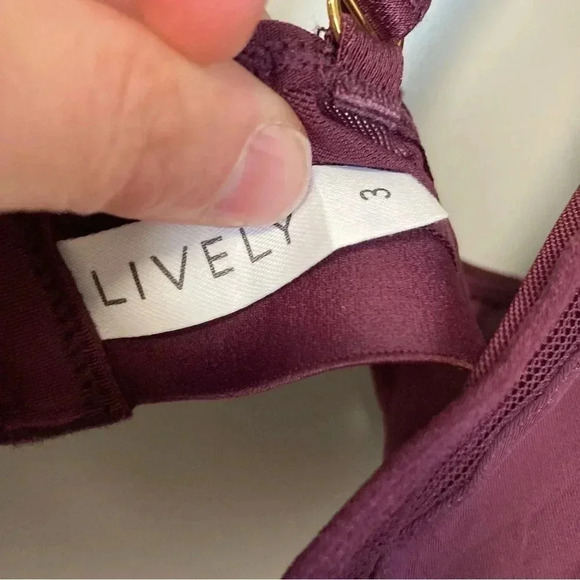 Lively  burgundy bra size 3 - Picture 4 of 4